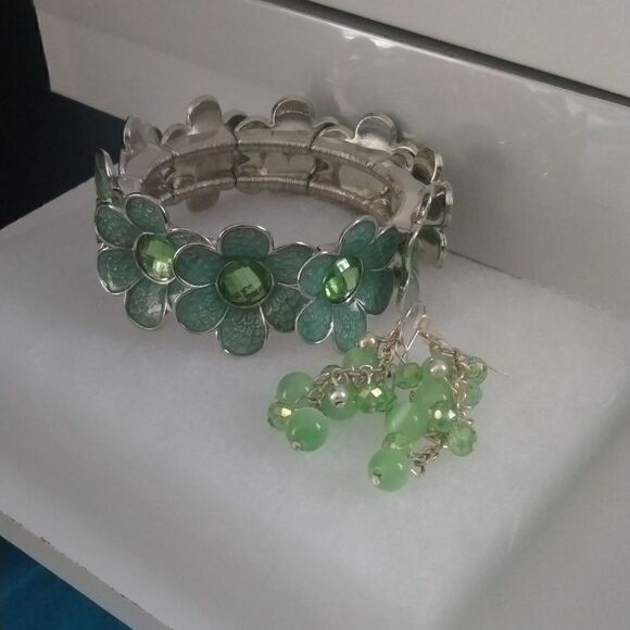 Jewelry Set   - Picture 1 of 3